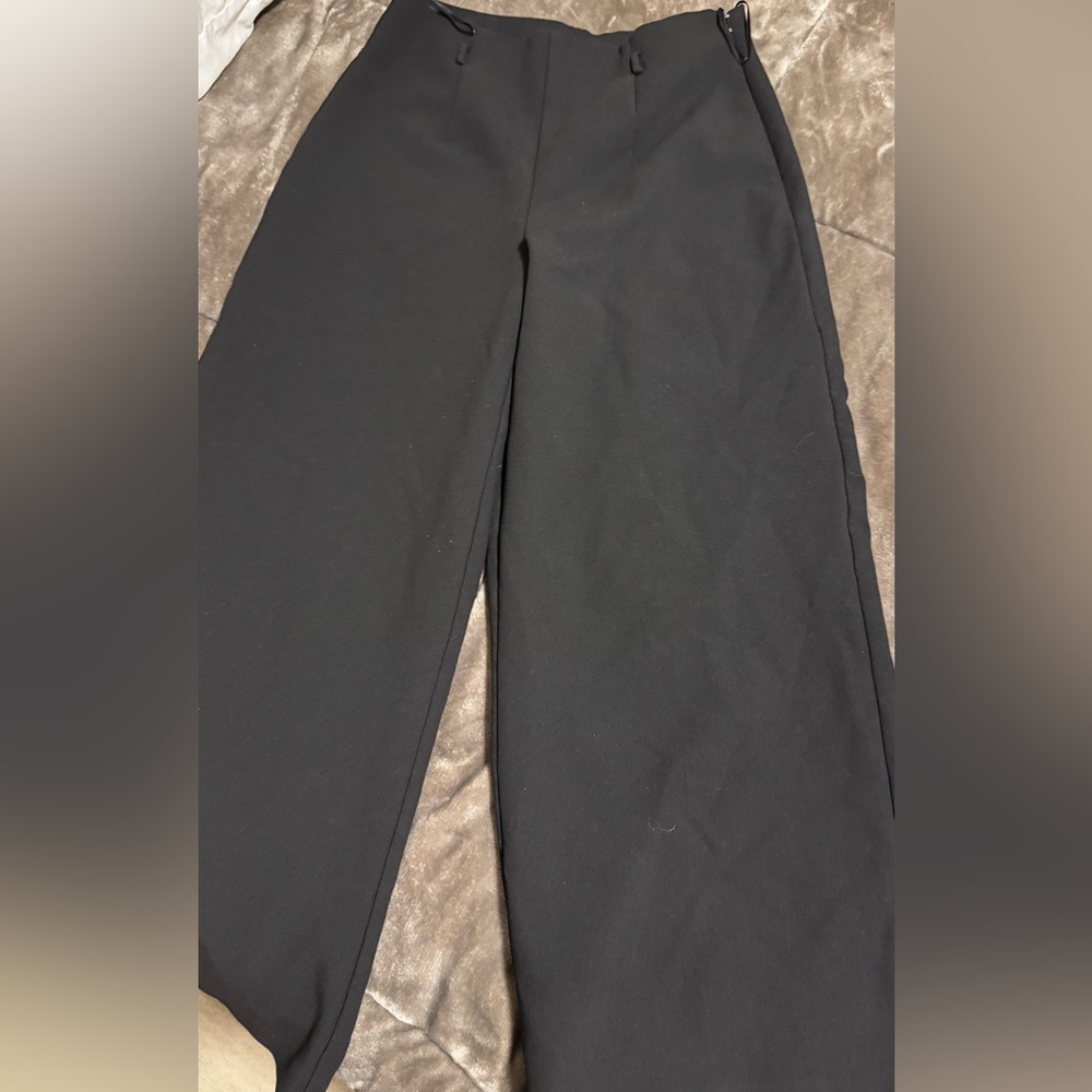 Zara - Black Pants - Good used condition - Belt not included